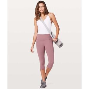 Lululemon Wunder Under Hi-Rise 1/2 Tight *17" Figue Size 6